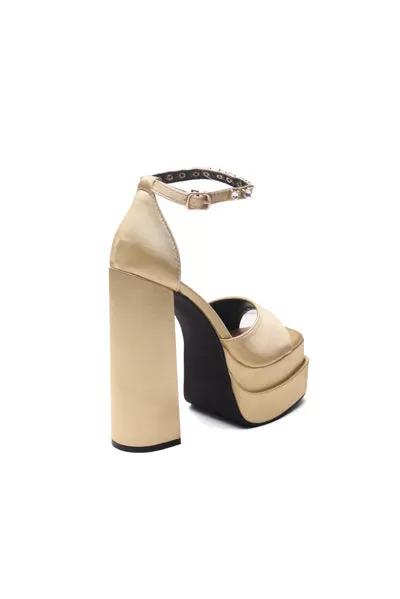 01-3677 High Heel Sandal/