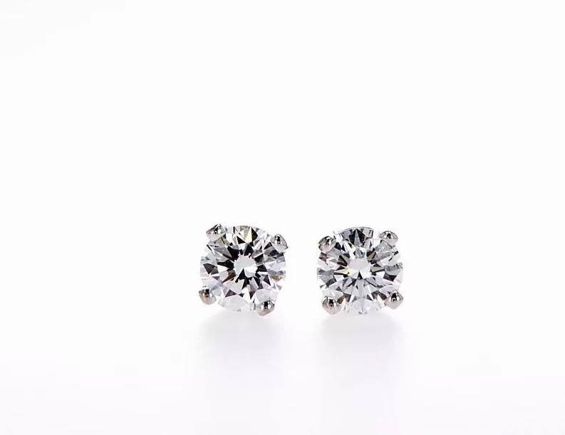 14K  Gold Round Diamond Stud Earrings (0.25Ctw)