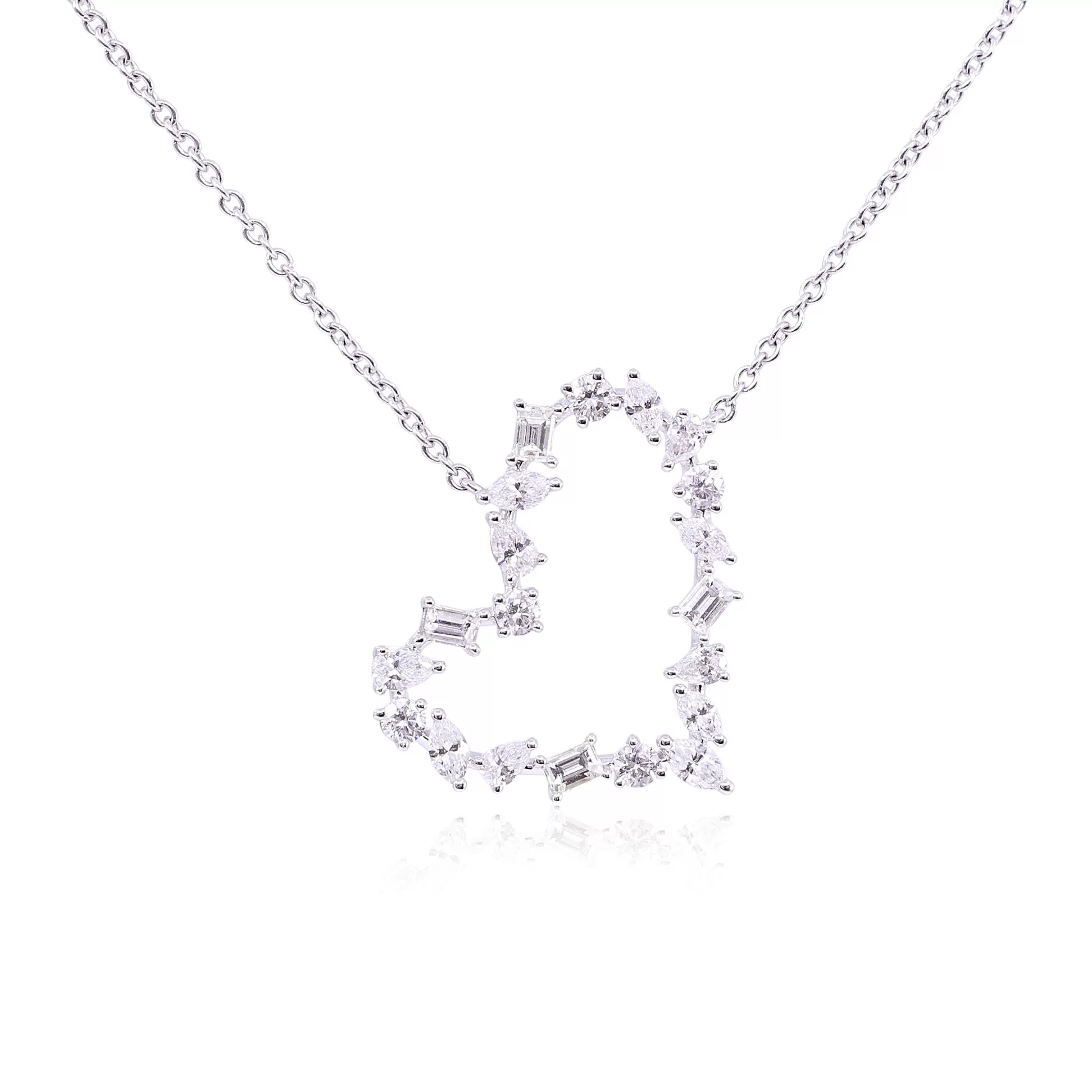 18K WHITE GOLD MIXED CUT DIAMOND HEART PENDANT NECKLACE