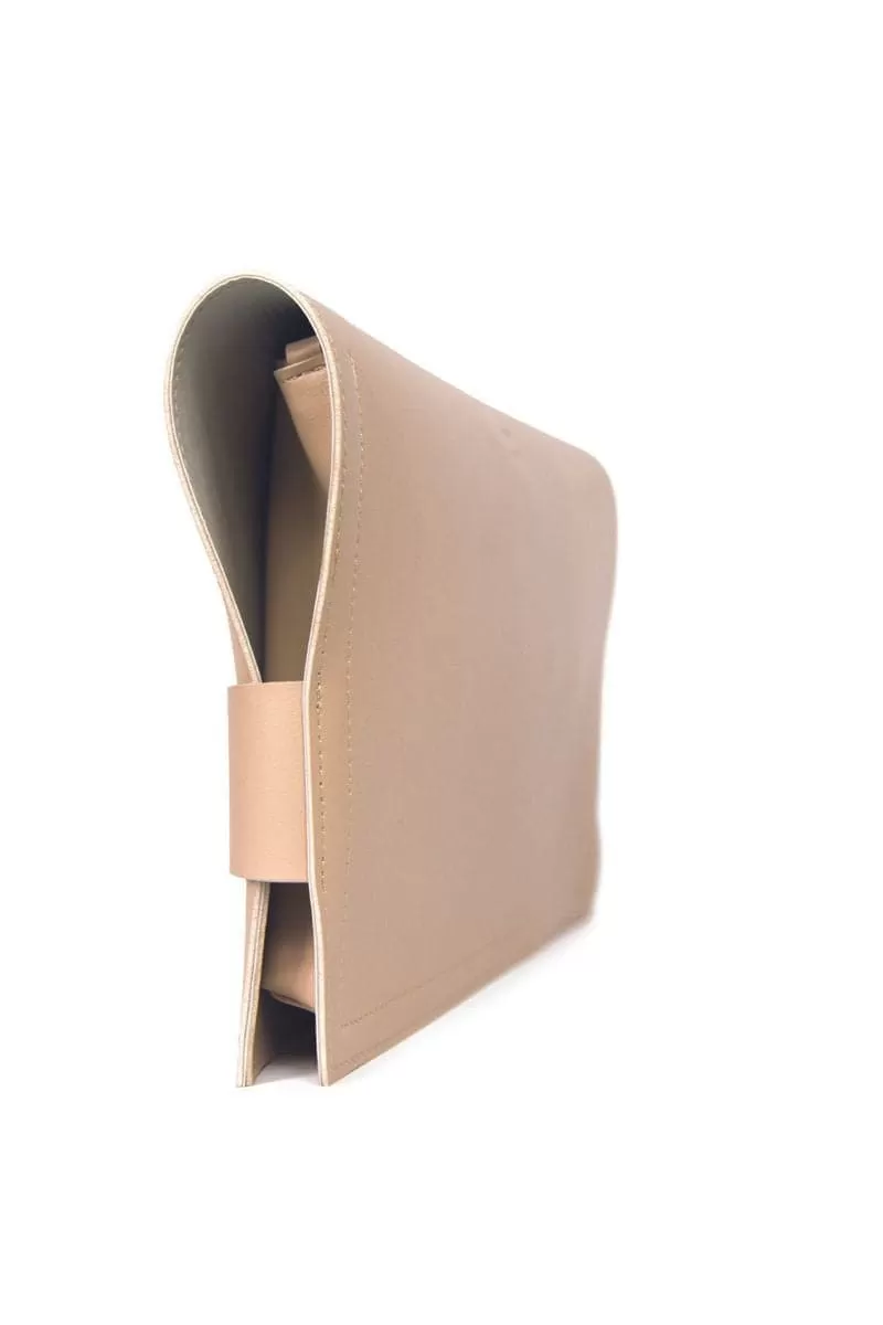 BEIGE CLUTCH BAG