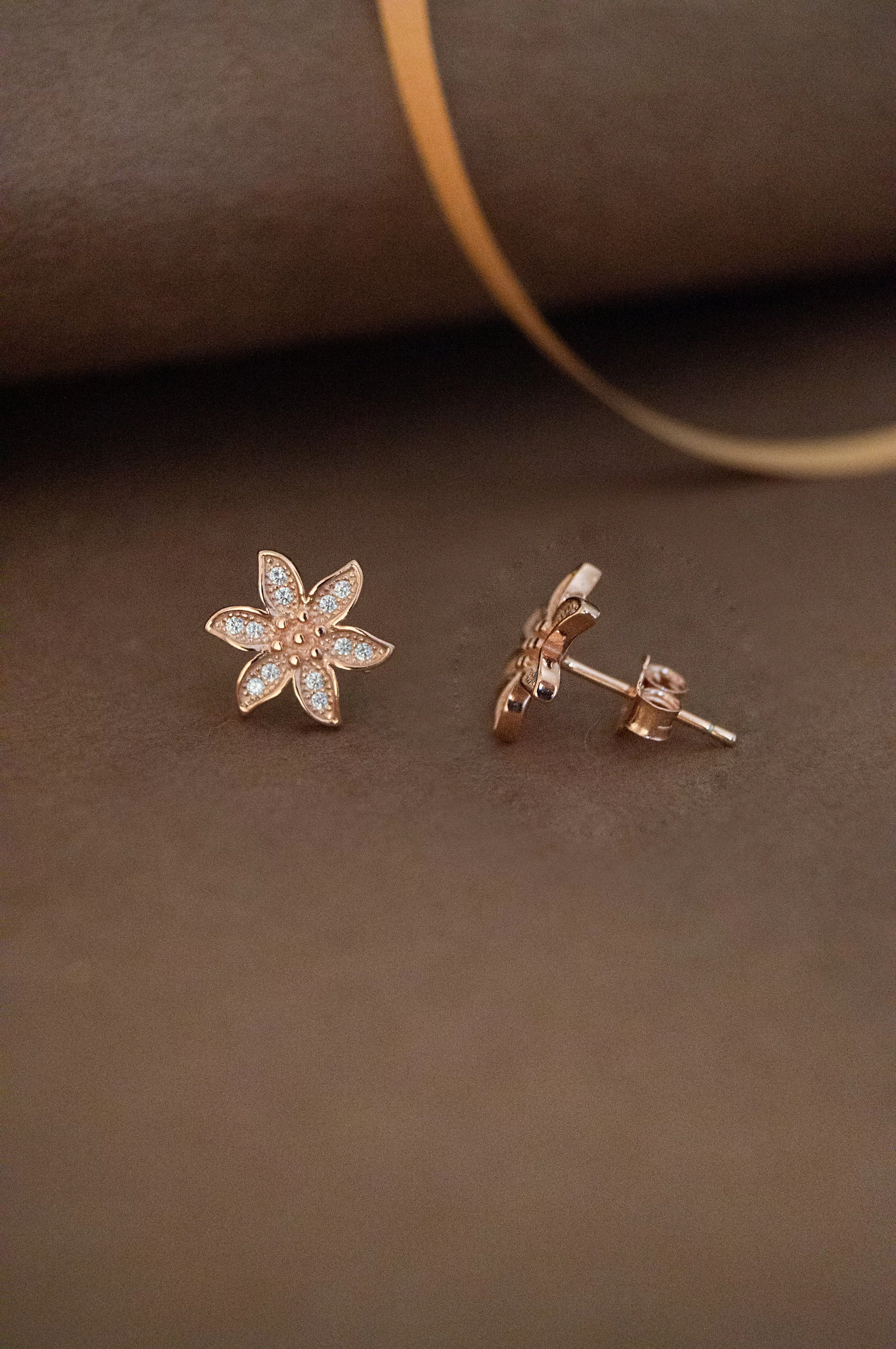 Glamourous Flower Rose Gold Plated Sterling Silver Stud Earrings