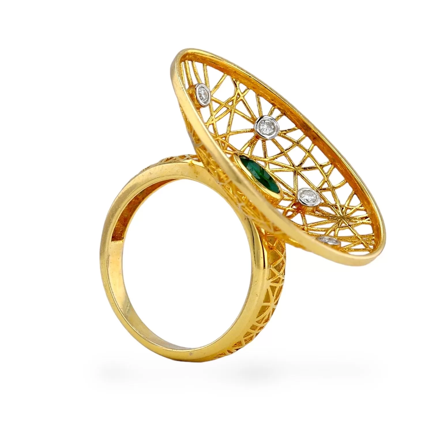 Yellow 14k gold nest emerald diamonds ring